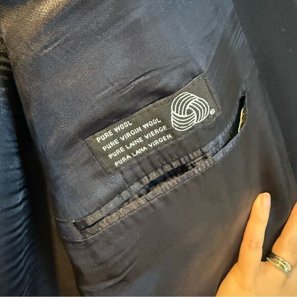 Thomas Churchill black suit size 42R - Picture 7 of 9